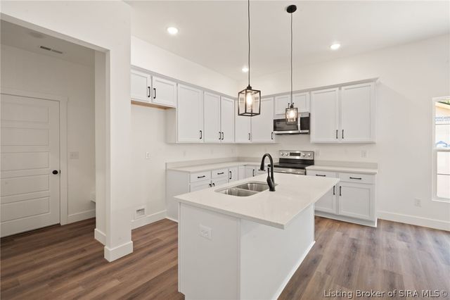8020 Hudson Lane, Georgetown, IN 47122