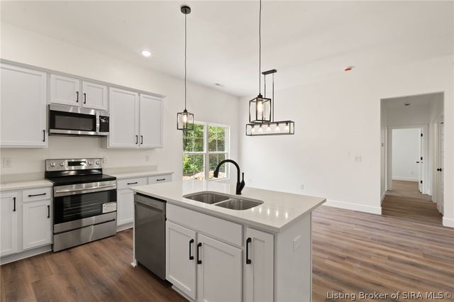 8020 Hudson Lane, Georgetown, IN 47122