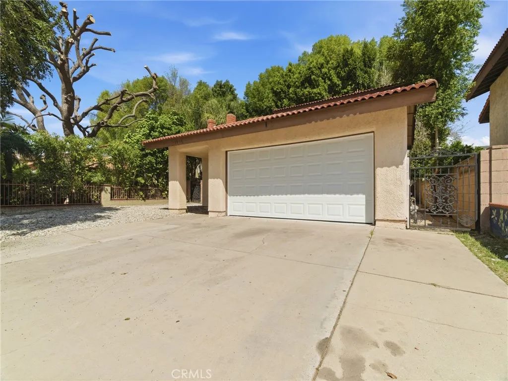 19745 Lull Street, Winnetka, CA 91306