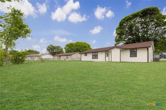 907 Hackberry Street, Copperas Cove, TX 76522