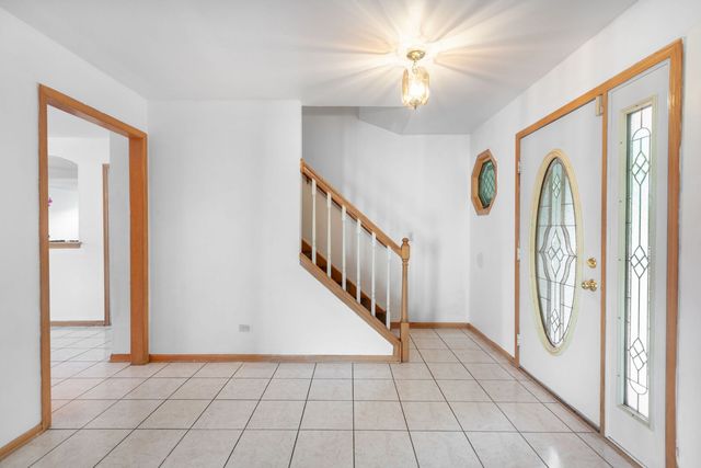 611 Flambeau Court, Romeoville, IL 60446