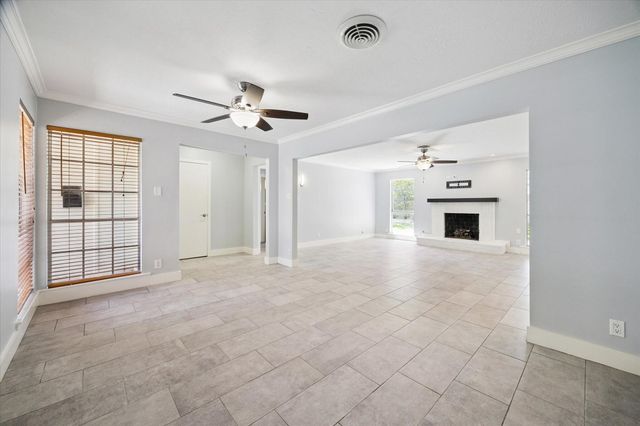 9407 Meadowbriar Lane, Houston, TX 77063