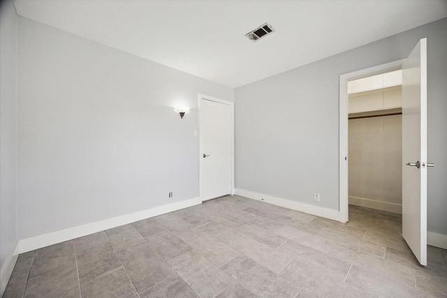 9407 Meadowbriar Lane, Houston, TX 77063