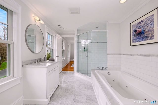 19 Richards Lane, New Canaan, CT 06840