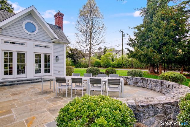 19 Richards Lane, New Canaan, CT 06840