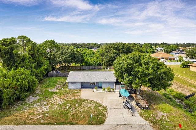 3100 8th ST W, Lehigh Acres, FL 33971
