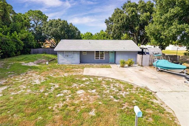 3100 8th ST W, Lehigh Acres, FL 33971