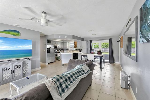 3100 8th ST W, Lehigh Acres, FL 33971