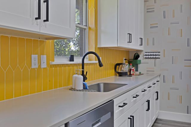 429 Melrose Drive, Richardson, TX 75080