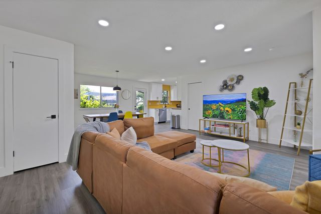 429 Melrose Drive, Richardson, TX 75080