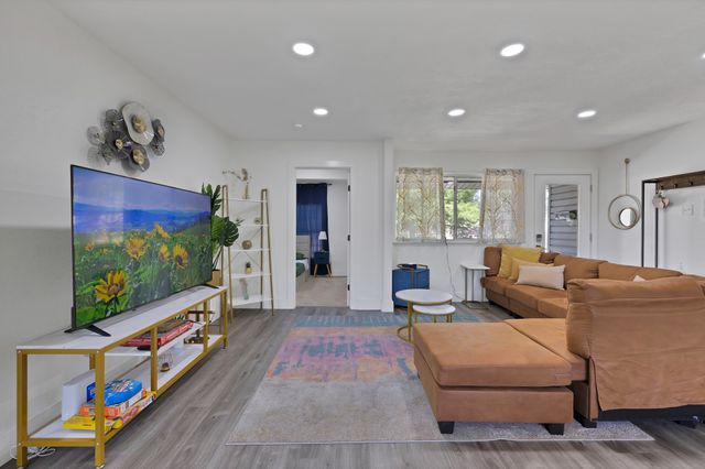 429 Melrose Drive, Richardson, TX 75080