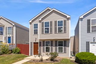 783 Four Seasons Boulevard, Aurora, IL 60504