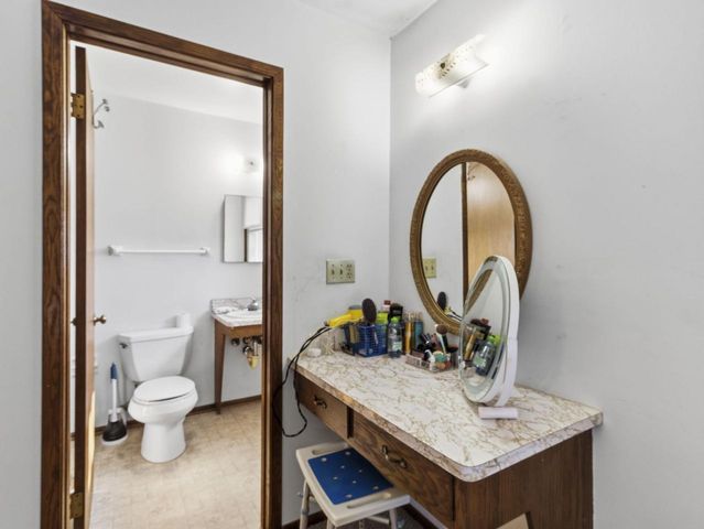 4436 S 90th STREET, Greenfield, WI 53228