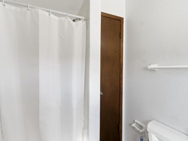 4436 S 90th STREET, Greenfield, WI 53228