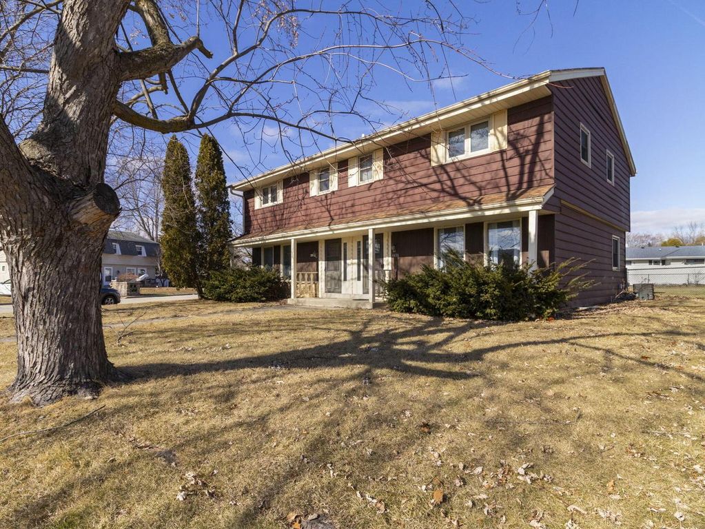 4436 S 90th STREET, Greenfield, WI 53228