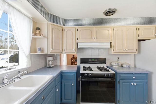 7 Trelign Drive, Cicero, NY 13212