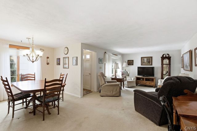 7 Trelign Drive, Cicero, NY 13212