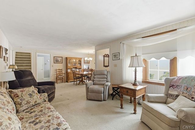 7 Trelign Drive, Cicero, NY 13212