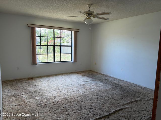 618 Americana Boulevard NE, Palm Bay, FL 32907