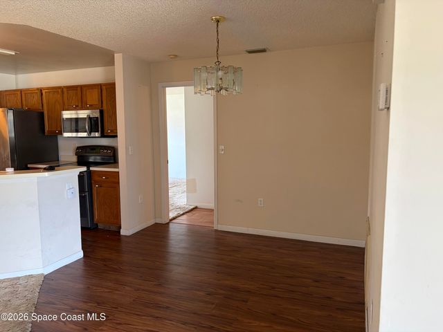 618 Americana Boulevard NE, Palm Bay, FL 32907