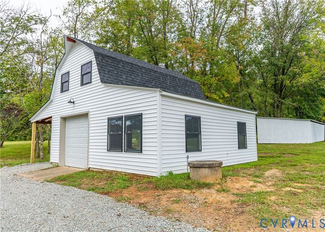281 Petersburg Rd, Powhatan, VA 23139