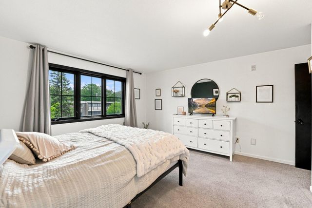 4370 Brookside Court 302, Edina, MN 55436