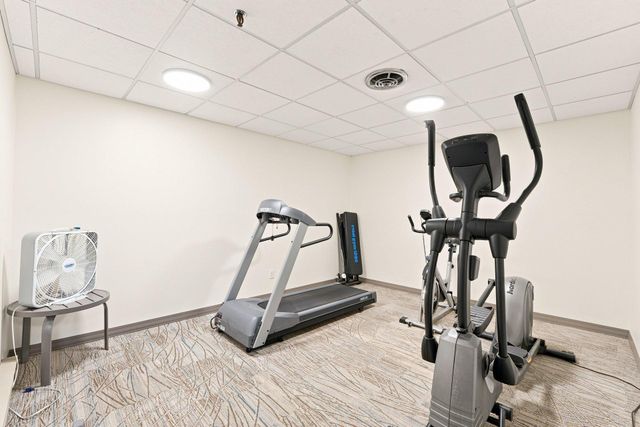 4370 Brookside Court 302, Edina, MN 55436