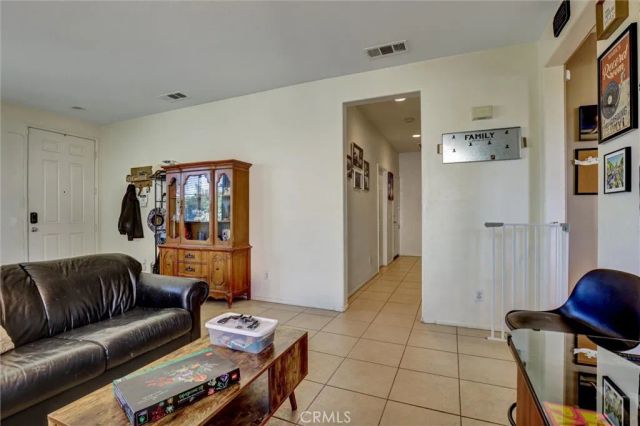 27727 Hollyoak Way, Menifee, CA 92585