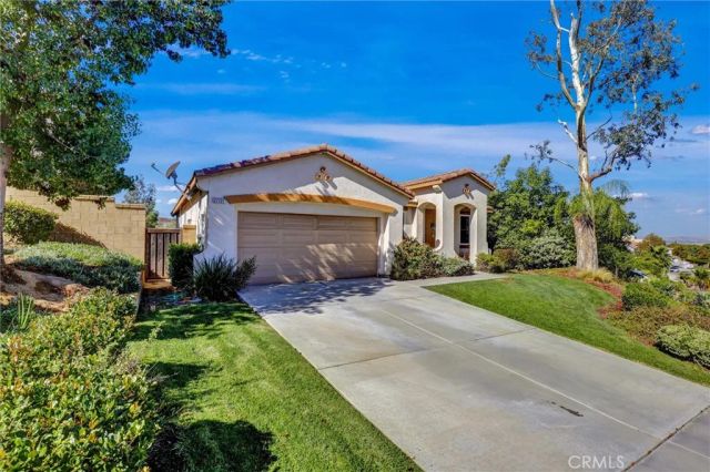 27727 Hollyoak Way, Menifee, CA 92585