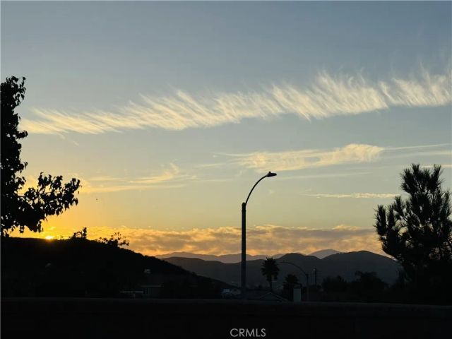 27727 Hollyoak Way, Menifee, CA 92585