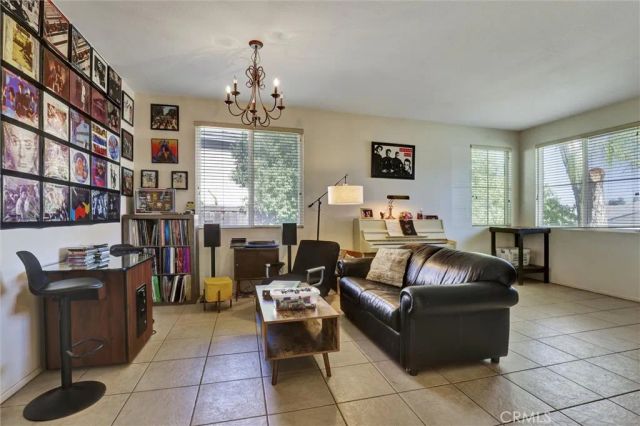 27727 Hollyoak Way, Menifee, CA 92585