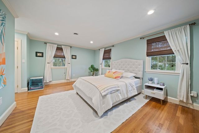 30 Mallard Dr, Sharon, MA 02067