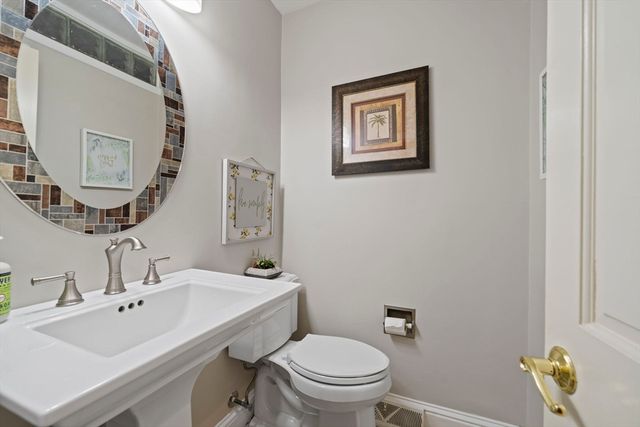 30 Mallard Dr, Sharon, MA 02067