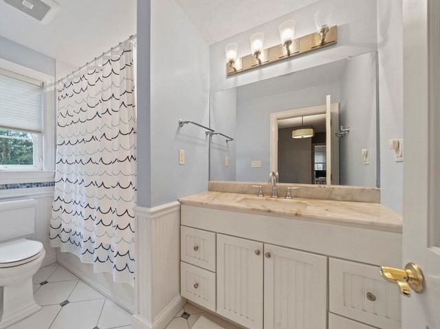 30 Mallard Dr, Sharon, MA 02067