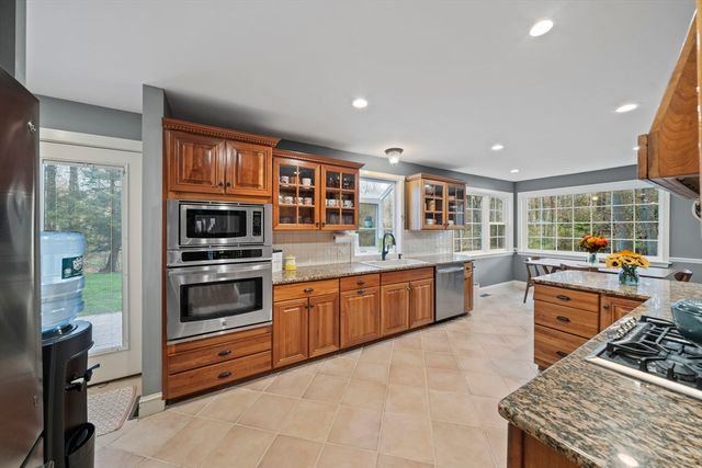 30 Mallard Dr, Sharon, MA 02067