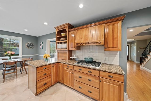 30 Mallard Dr, Sharon, MA 02067