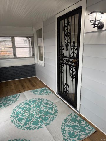 356 S Cornell Circle, Fort Wayne, IN 46807