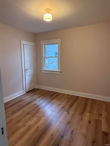 356 S Cornell Circle, Fort Wayne, IN 46807