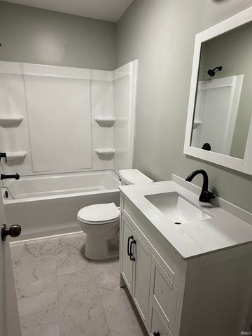 356 S Cornell Circle, Fort Wayne, IN 46807