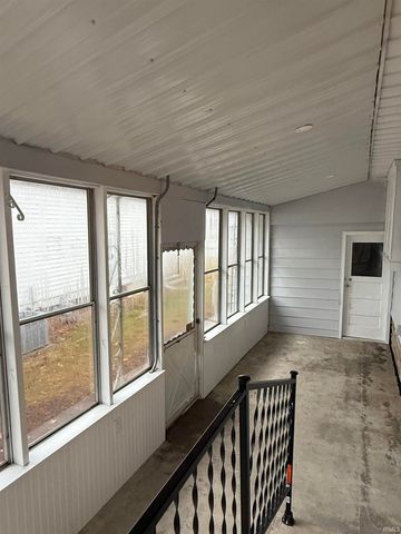 356 S Cornell Circle, Fort Wayne, IN 46807