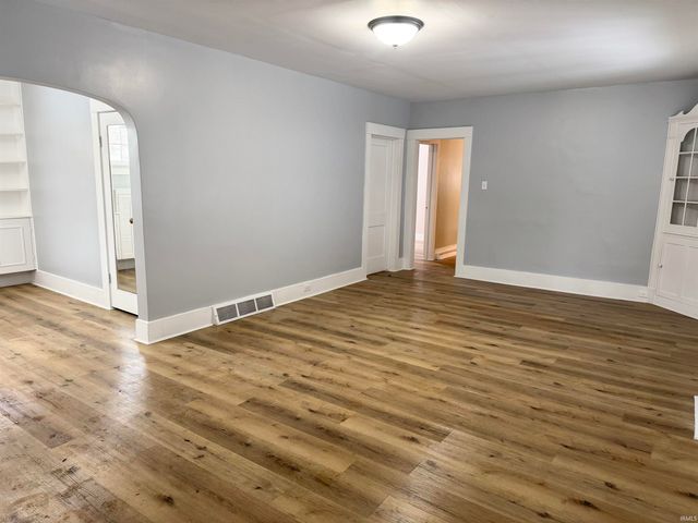 356 S Cornell Circle, Fort Wayne, IN 46807