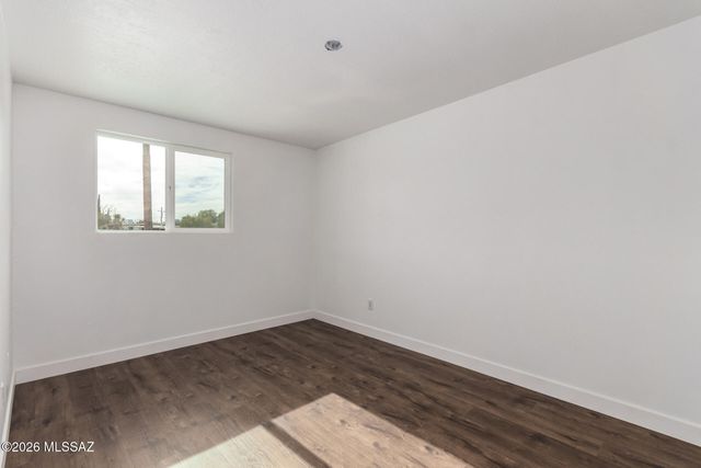 8331 E Balfour Drive, Tucson, AZ 85710