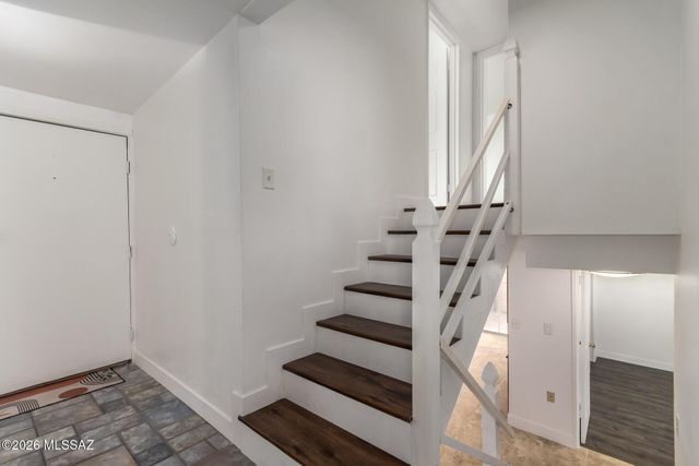 8331 E Balfour Drive, Tucson, AZ 85710