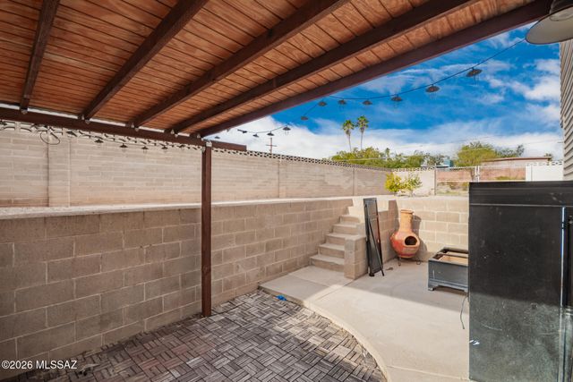 8331 E Balfour Drive, Tucson, AZ 85710
