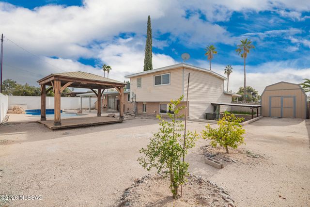 8331 E Balfour Drive, Tucson, AZ 85710