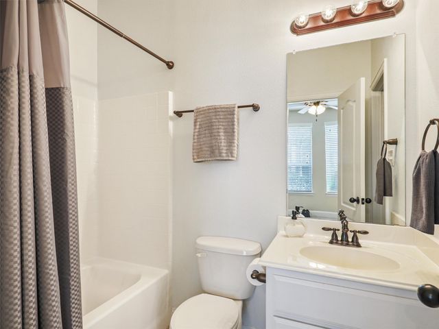 2500 Rockbrook Drive 81, Lewisville, TX 75067