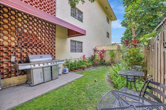 917 NE 16th Avenue 7, Fort Lauderdale, FL 33304