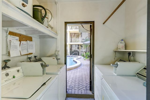 917 NE 16th Avenue 7, Fort Lauderdale, FL 33304