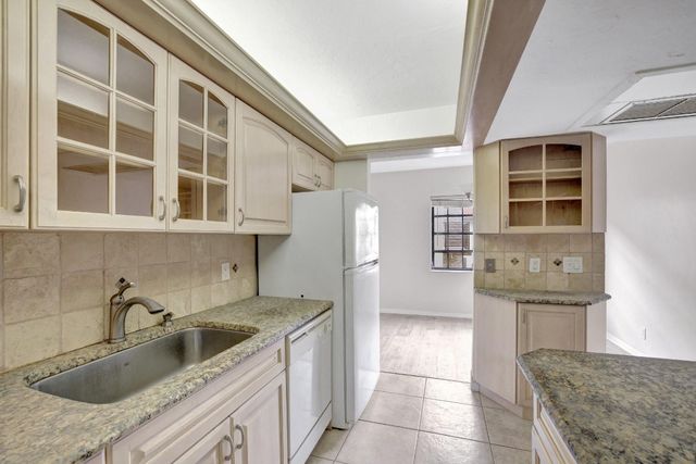 917 NE 16th Avenue 7, Fort Lauderdale, FL 33304