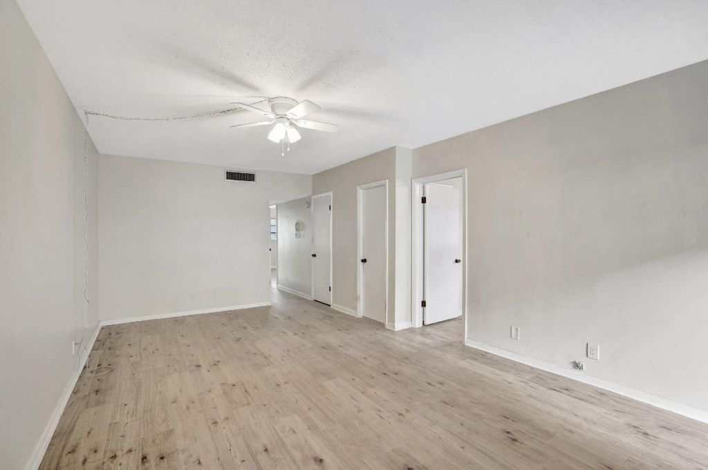 917 NE 16th Avenue 7, Fort Lauderdale, FL 33304